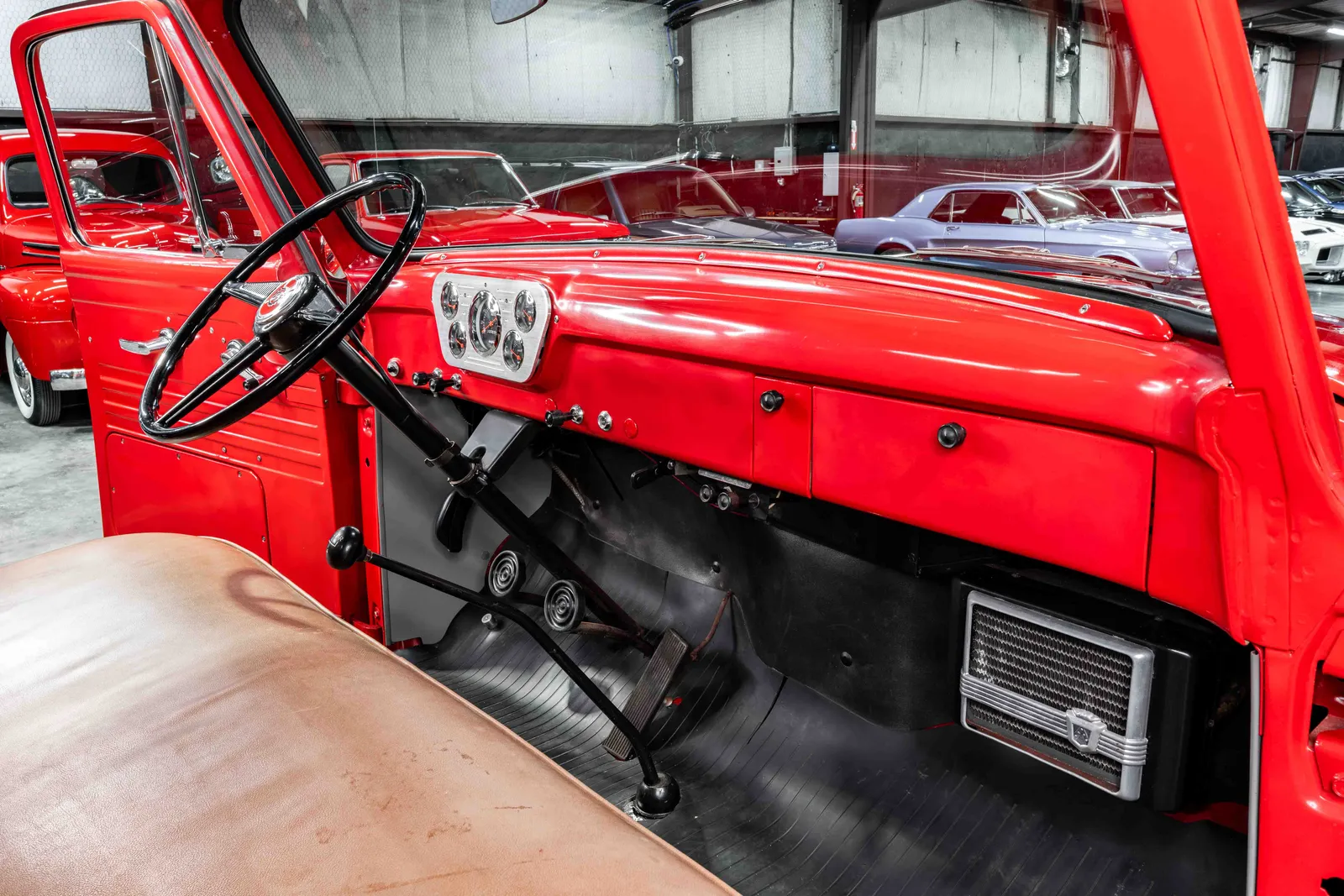 1955-Ford-F100-Red-F10D5R34267-49.jpg